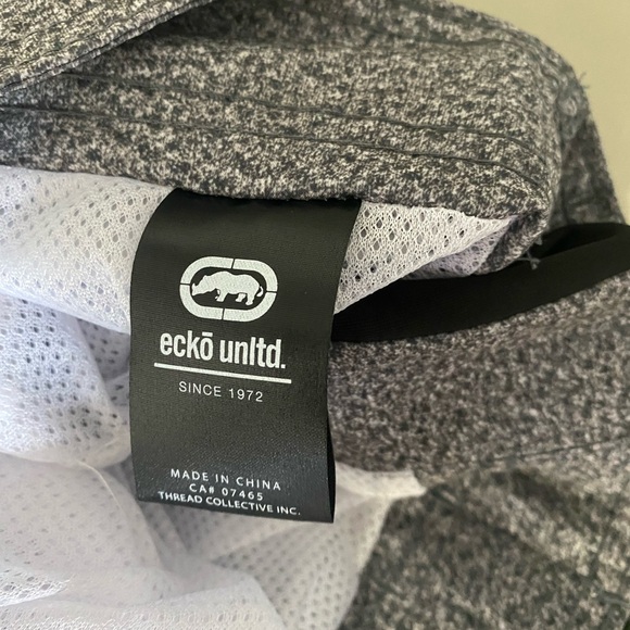 Men’s Echo Unlimited L Board Shorts
Back pocket, side pocket
Gray black gold - Picture 6 of 7